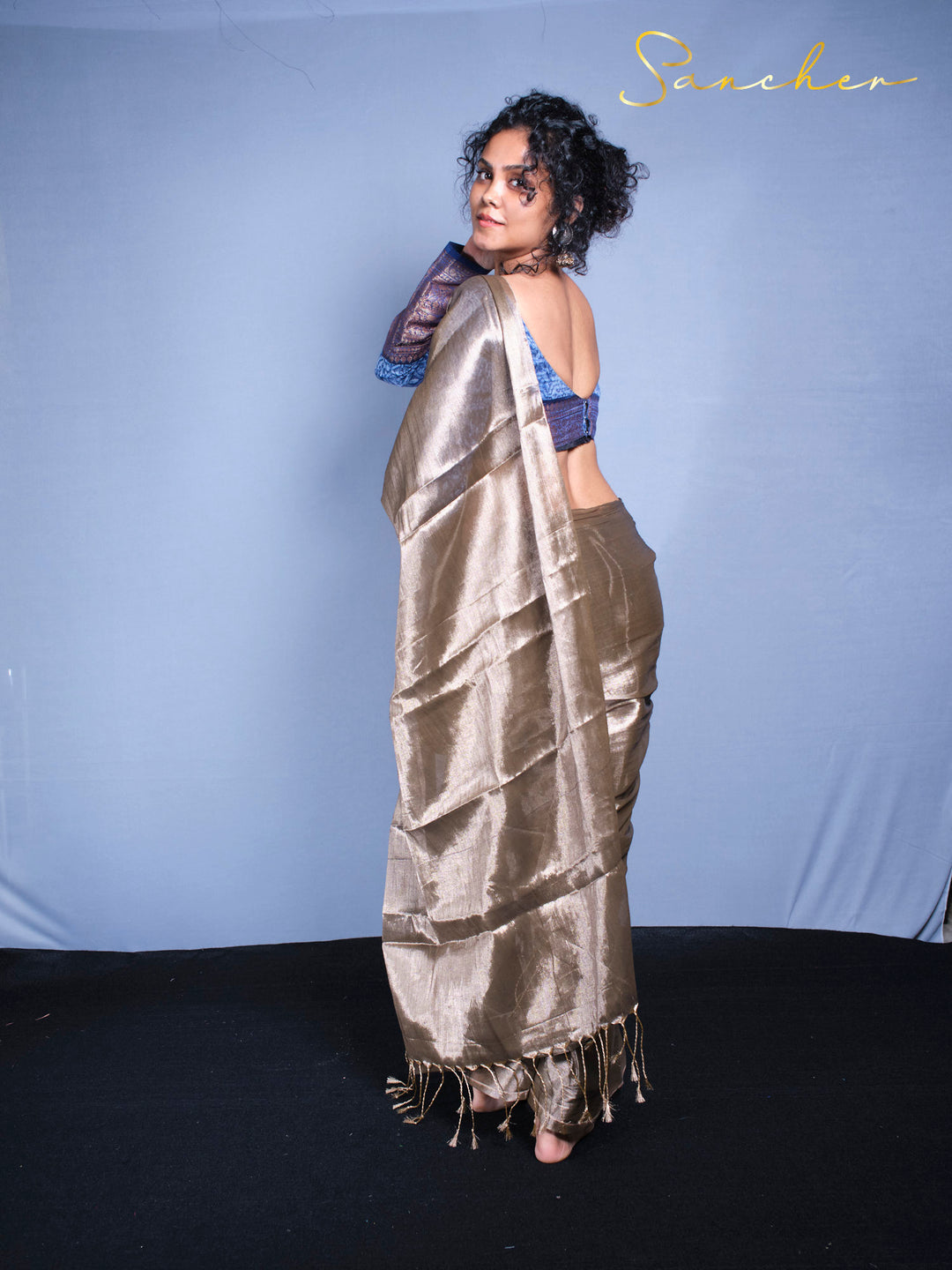 Antique Goldie Mul Zari Silk Saree