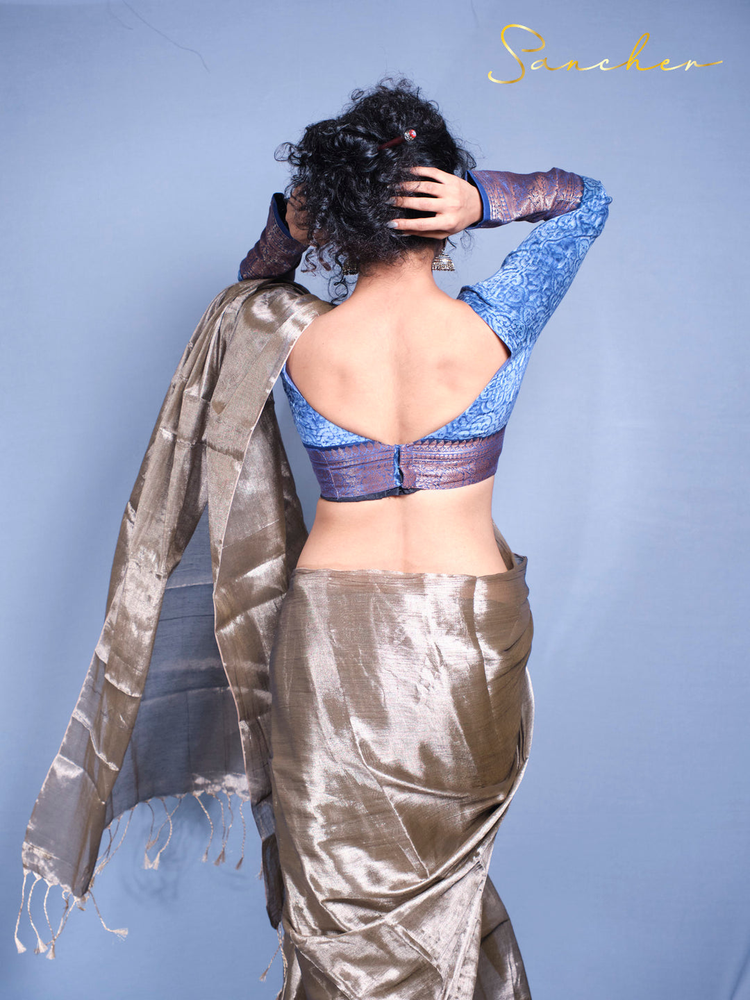 Antique Goldie Mul Zari Silk Saree