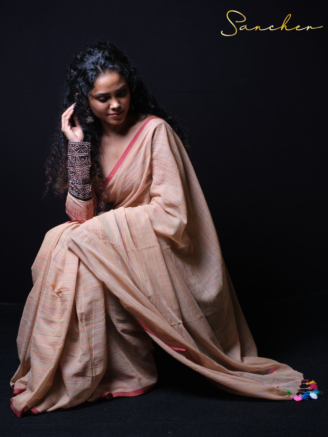Coral Cascade Mulmul Cotton Saree