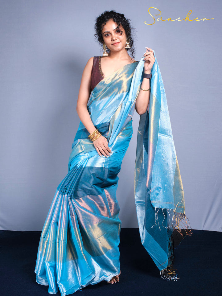Indian fashion model wearing luxury mul zari saree for special occasions