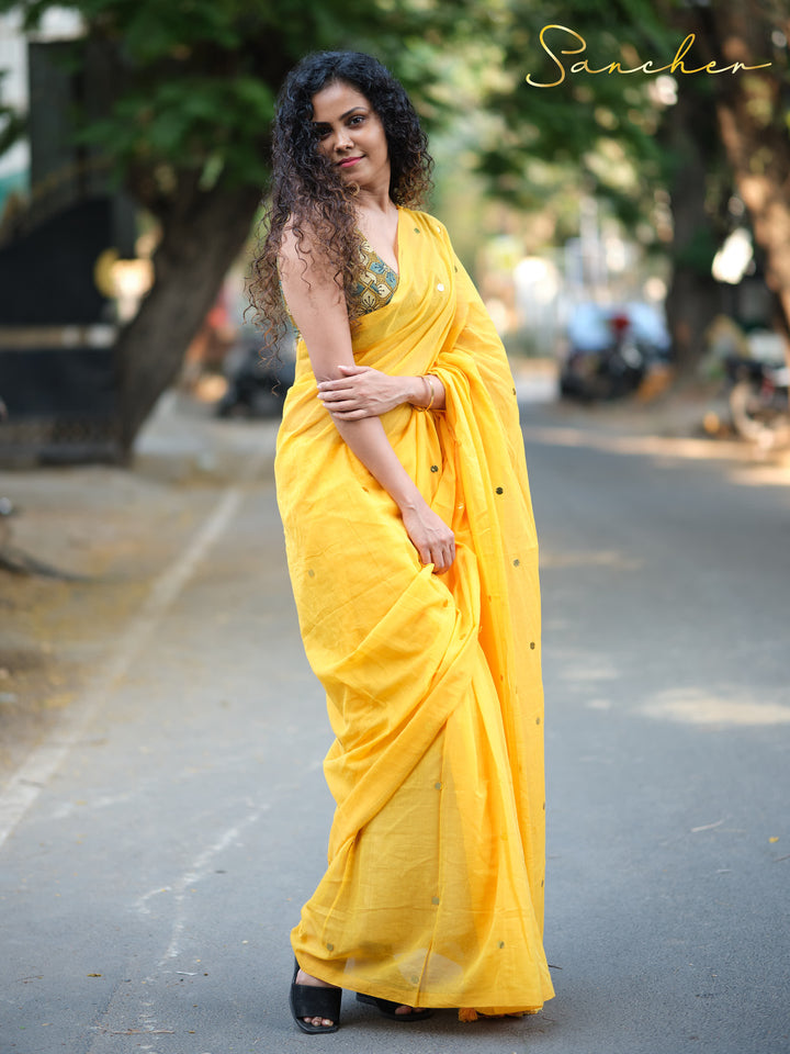 Golden Hues Mulmul Cotton Saree