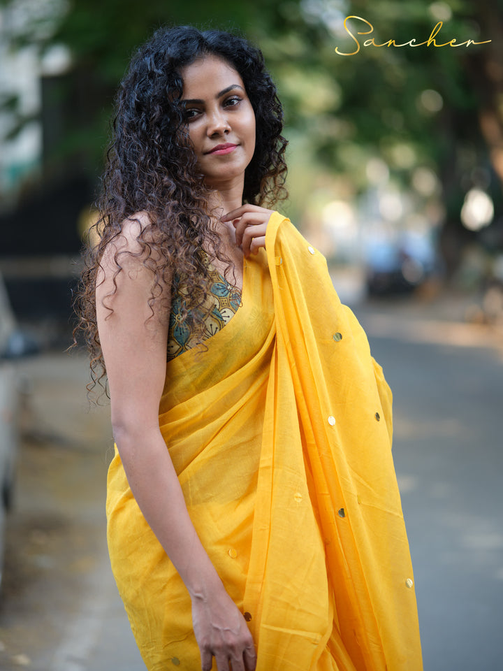 Golden Hues Mulmul Cotton Saree