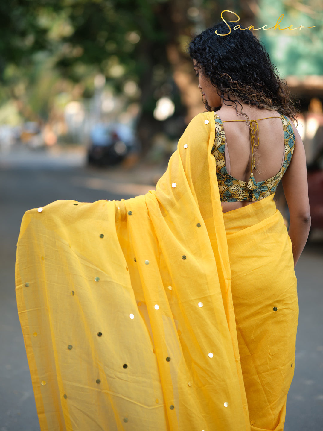 Golden Hues Mulmul Cotton Saree