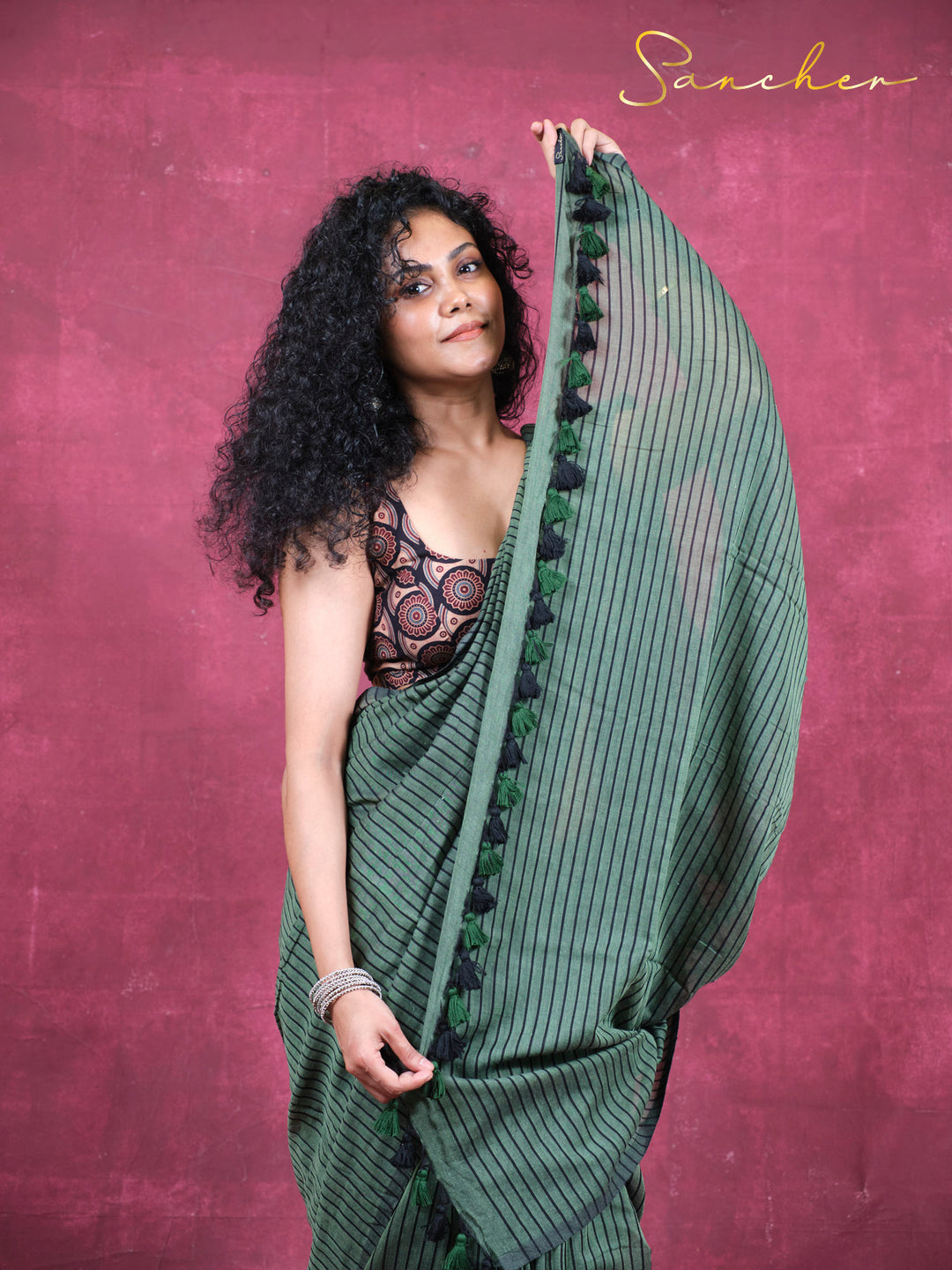 Chic lines Mulmul Cotton Saree