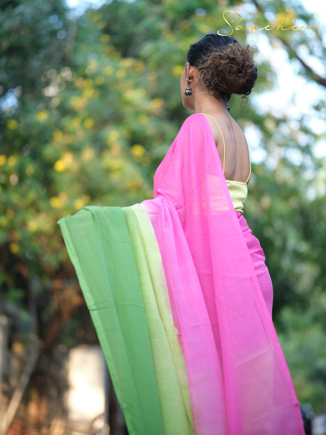 Cuddly Mulmul Cotton Saree