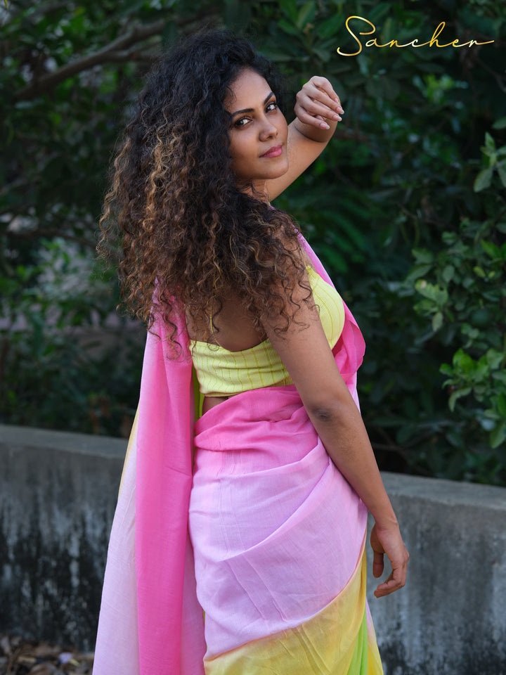 Graceful Mulmul Cotton Saree