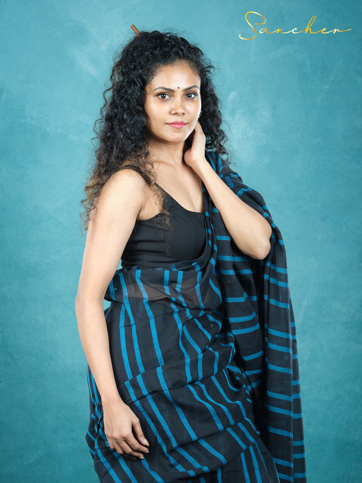 Onxy Symphony Mulmul Cotton Saree