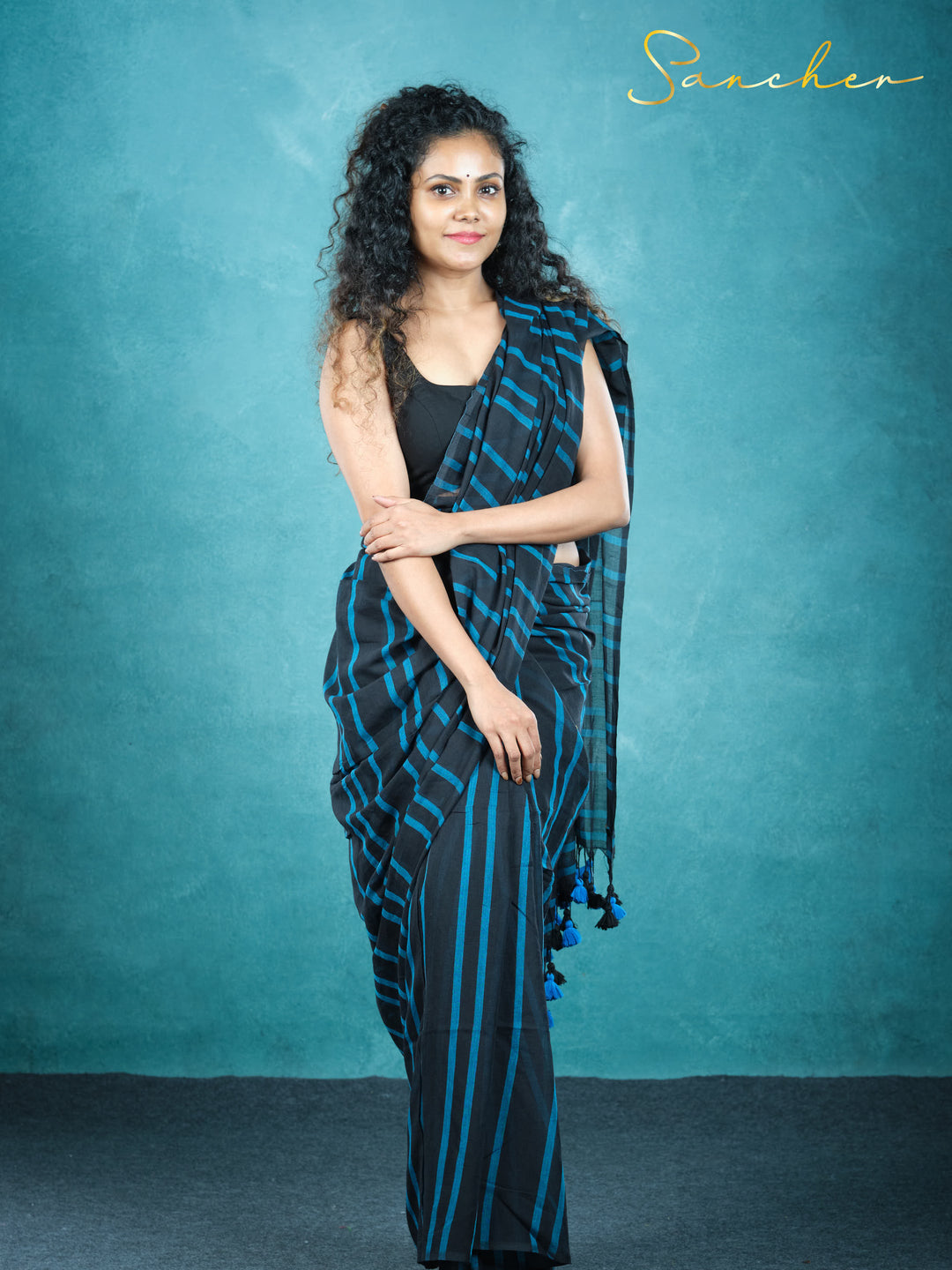 Onxy Symphony Mulmul Cotton Saree