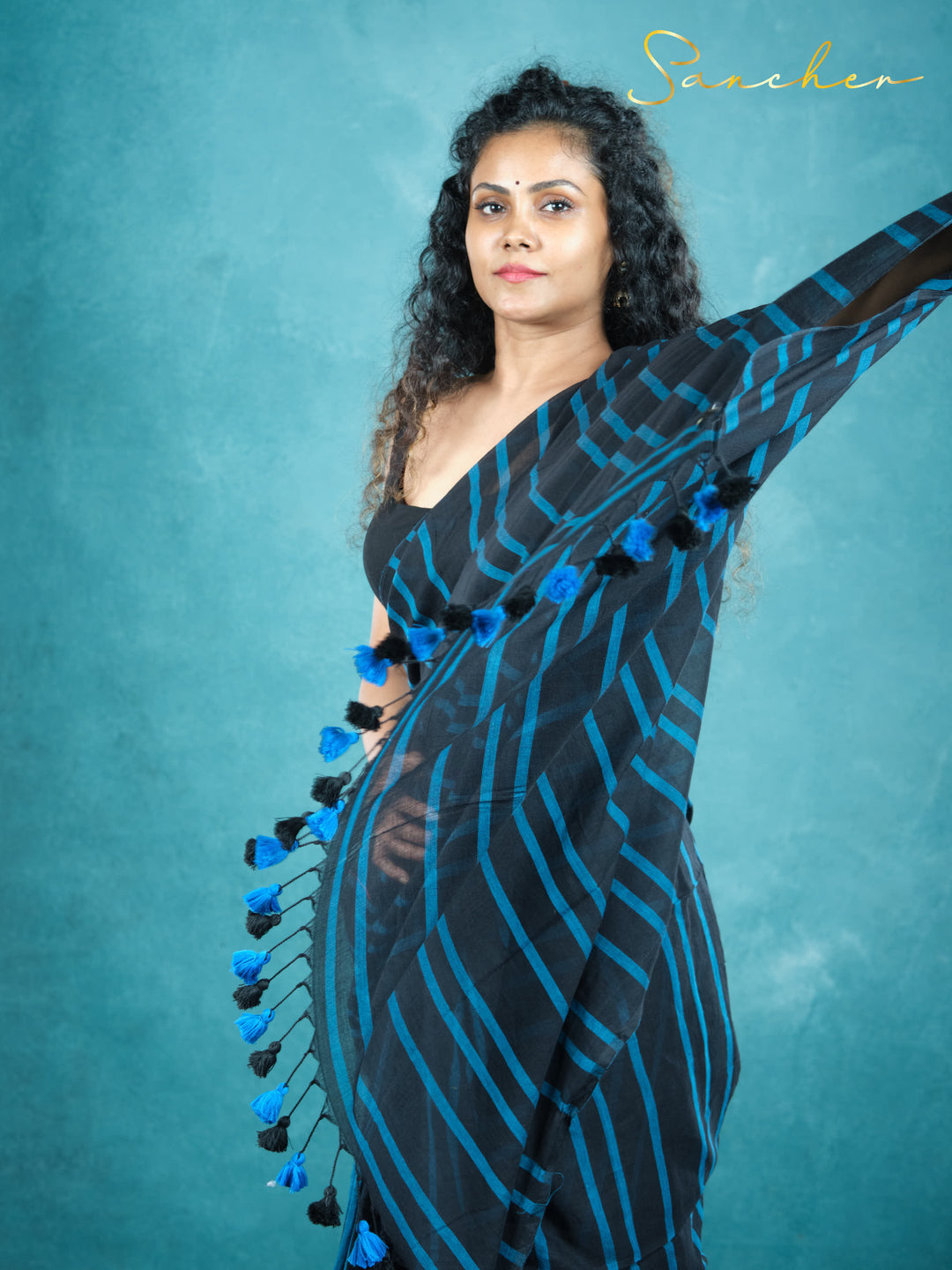 Onxy Symphony Mulmul Cotton Saree