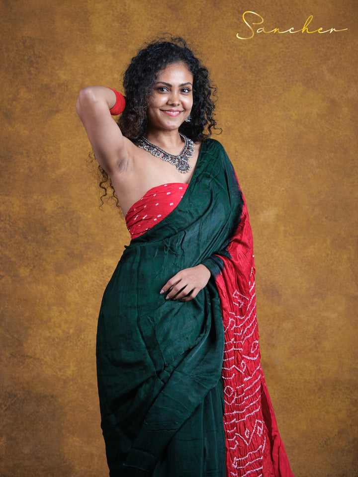 bandhani dark green saree