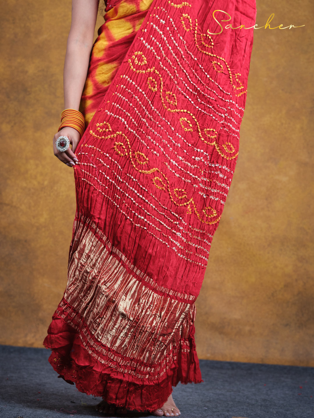 bandhani saree red colour