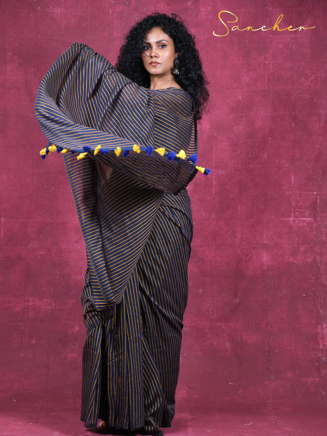 Vibe in lines Mulmul Cotton Saree
