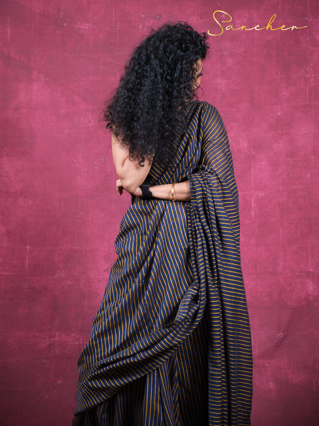 Vibe in lines Mulmul Cotton Saree