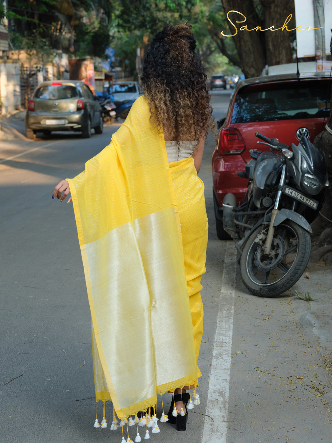 Yellow Mulmul Cotton Saree